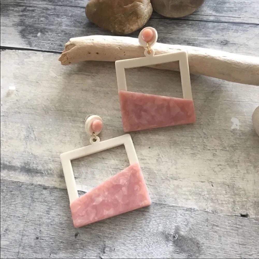 Art Deco Acrylic Pink Square Earrings Retro